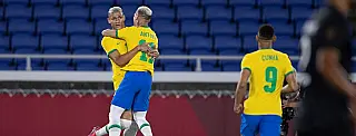 Richarlison brilha e Brasil vence Alemanha na estreia da Olimpíada