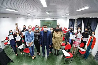 Polo de Suzano da Univesp forma mais 15 alunos