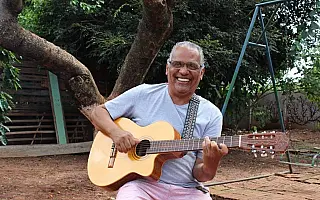 Zulu de Arrebatá se apresenta no Espaço Opereta com o show Cena de Cinema