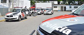 Polícia detém oito assaltantes no Centro de Poá; quadrilha é suspeita de crimes na região