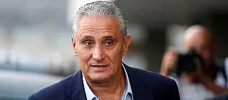 Tite diz que seleção brasileira busca novas formas de atuar