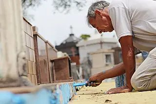 Cemitérios públicos de Suzano devem receber 45 mil visitantes