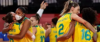 Vôlei: brasileiras têm vitória apertada contra dominicanas