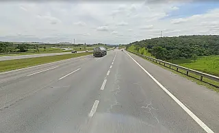 Motorista fica ferido após acidente na Rodovia Ayrton Senna em Mogi