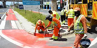 Com 80% concluída, ciclofaixa na Avenida Brasil recebe aprovação