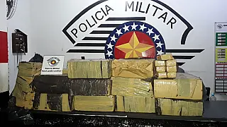 Motorista de aplicativo é preso por transporte de 243 quilos de drogas em Arujá