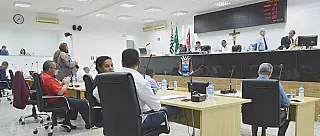 Três vereadores concorrem à vice-presidência da Câmara