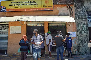Com a fase amarela, Bom Prato volta a distribuir jantar