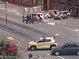 Suspeito é morto após tentativa de assalto a um bombeiro militar à paisana em Suzano