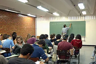 Prazo para renovação de contratos do Fies se encerra nesta quarta-feira