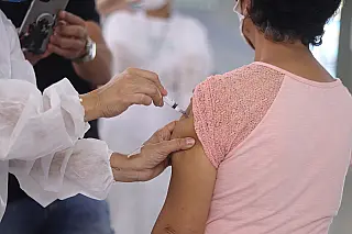 Idosos de 70 e 69 anos serão imunizados em Suzano