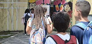 Mais de 26 mil alunos vão entrar em recesso escolar