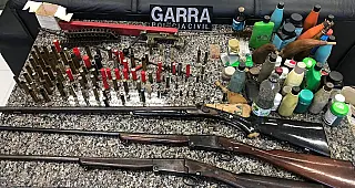 Garra de Mogi prende suspeito com três espingardas e 131 munições