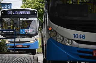 Funcionários da Radial Transporte realizam higienização da frota após caso suspeito de coronavírus