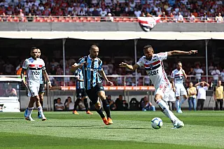 São Paulo fica no zero a zero contra o Grêmio no Morumbi