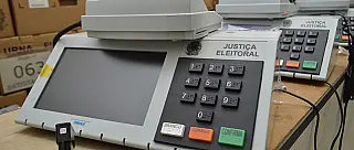 Candidatos abusam da criatividade e usam nomes curiosos em busca de votos