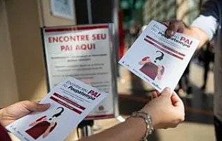 Mutirão 'Encontre o seu Pai no Poupatempo' será realizado no fim de semana