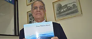 Suami lança livro ‘Paisagens - Passeios Pela Vida’ com 70 poemas