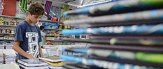 Variação média no preço de itens do material escolar chega a 100%