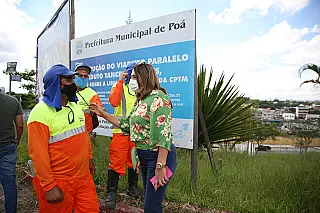 Marcia Bin vistoria serviços de zeladoria na cidade