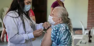 Covid-19: número de vacinados supera contaminados em Ferraz de Vasconcelos
