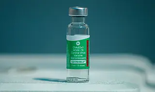 Voo com 2 milhões de doses de vacinas para o Brasil deixa a Índia