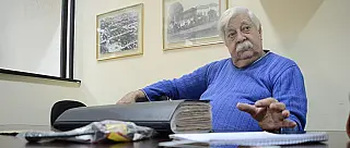 Conhecido como 'Professor Pardal', inventor cria peça que reduz combustível