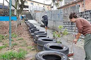 Meio Ambiente e entidade parceira denunciam vandalismo em praça e promovem revitalização