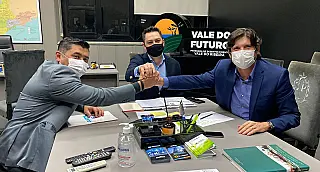 Ashiuchi apresenta demandas à Secretaria Estadual de Desenvolvimento Regional