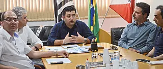 Ashiuchi anuncia escola no Jardim Quaresmeira e revitalização de praça