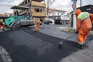 Revitalização viária avança na Vila Figueira
