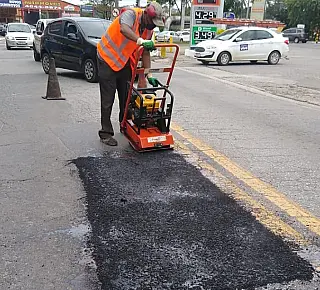 Itaquá intensifica operação tapa-buraco