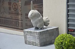 Nova estátua de Pokémon aparece no Centro de Suzano