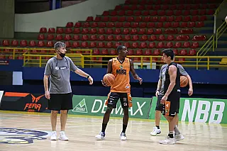 Mogi Basquete retoma preparação para os dois últimos jogos do ano