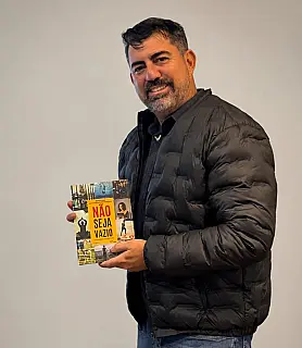 Suzanense lança novo livro sobre Desenvolvimento Humano e Qualidade de Vida