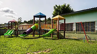 Ferraz instala novos playgrounds em 25 escolas municipais