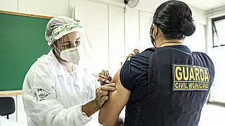 Guardas de Ferraz começam a ser imunizados nesta segunda