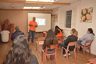Moradores de Palmeiras recebem instrução contra animais peçonhentos
