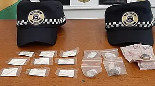 GCM apreende moto e detém acusado de tráfico de drogas