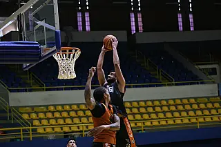 Em 6º lugar, Mogi Basquete encara Franca neste sábado em confronto direto pelo NBB