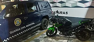 GCM recupera moto roubada em área de mata no Jardim Nova América