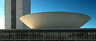 Maioria dos deputados da região vota a favor do aumento do fundo eleitoral