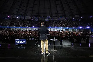 Conferência de 20 anos da Igreja Cristã Mundial espera 4,5 mil pessoas neste sábado
