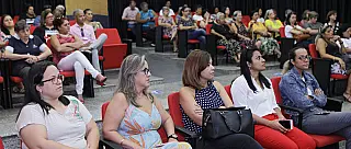 Representatividade da mulher negra é debatida no Cineteatro