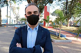 Secretário apresenta atuação de Suzano em palestras sobre cidades inteligentes