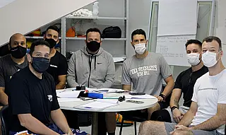 Mogi Basquete inicia construção de metodologia de jogo para todas as categorias
