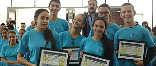 Aspirantes da Guarda Mirim de Suzano são diplomados