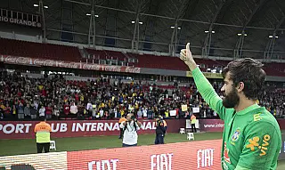 Alisson e gol de Arrascaeta pelo Flamengo concorrem ao Fifa The Best