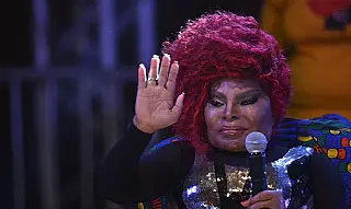 Corpo de Elza Soares é velado no Theatro Municipal do Rio