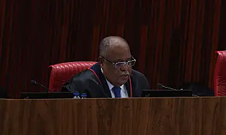 Relator no TSE vota pela inelegibilidade de Bolsonaro